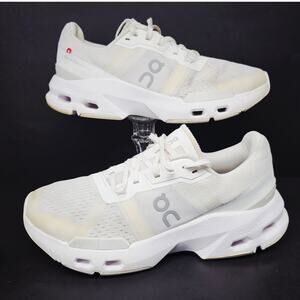 Oncloud Women 8.5 Comfy footwear